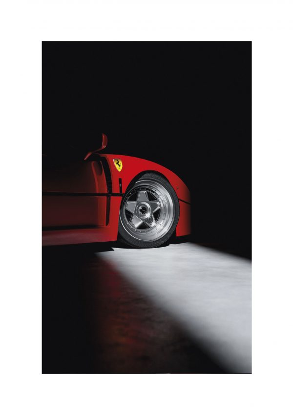 Ferrari F40 - Front Detail